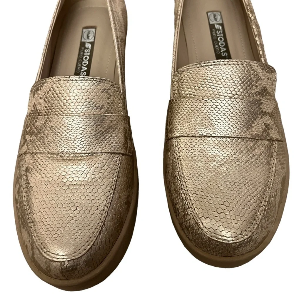 ESTODAS Peruvian snakeskin textured gold metallic 1” sole loafers